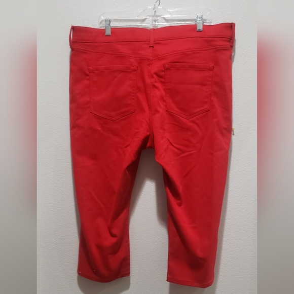 Liz Claiborne red crop pants size 18 - Picture 2 of 4